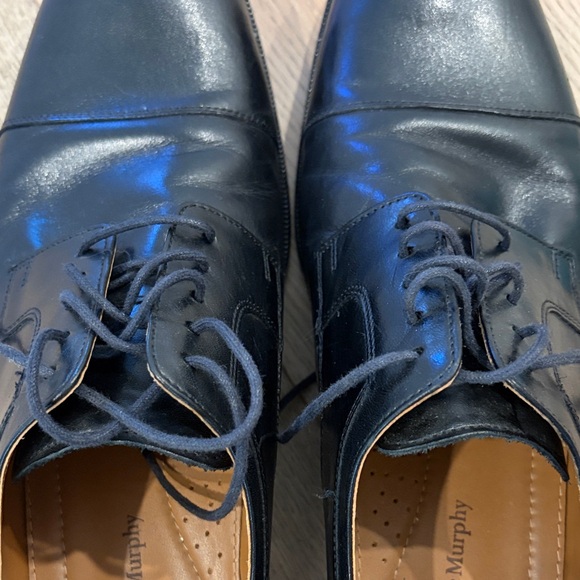 Men’s Johnston & Murphy Classic Black Oxfords - Picture 3 of 8